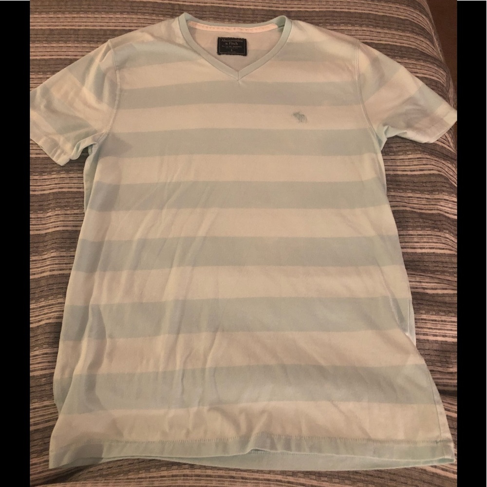 Abercrombie & Fitch Men’s V-Neck Tee